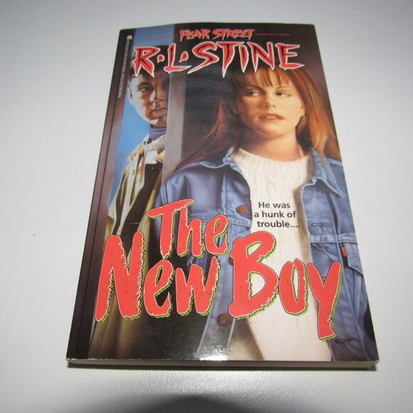 R.L. Stine Fear Street The New Boy Vintage Paperback Horror 1990s - Picture 1 of 3
